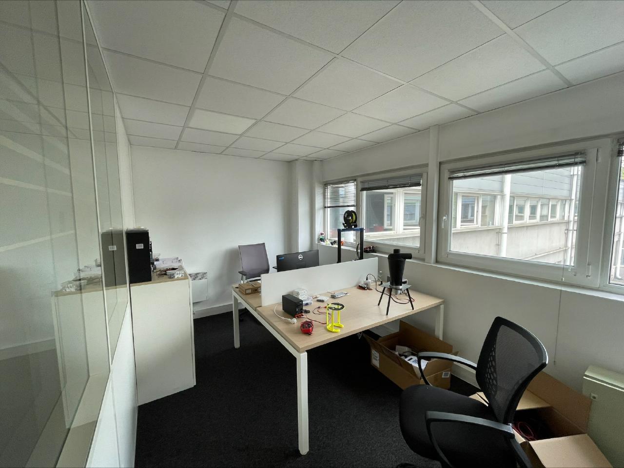 Bureau Saint-Denis 1045m² Location bureau Saint-Denis Seine-Saint-Denis OLBUR2107114 0